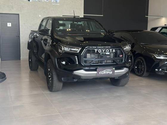 TOYOTA HILUX 2.8 D-4D TURBO DIESEL CD CONQUEST 4X4 AUTOMÁTICO